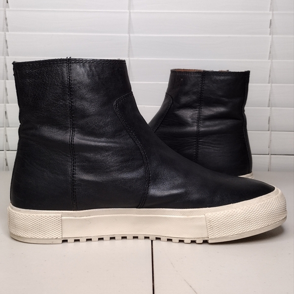 Frye Gia Lug Women's Leather Zip Ankle Booties Sz 8.5 - Picture 5 of 16